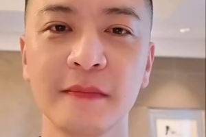 越来越帅!杨鸣分享前往圣安东尼奥Vlog:奔赴NBA总决赛配图