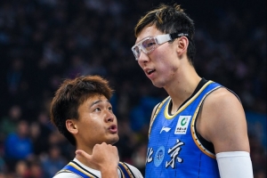 马刺 vs 尼克斯直播_马刺 vs 尼克斯免费高清直播_马刺 vs 尼克斯比赛回放配图