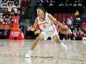 中规中矩!8号秀弗莱明斯11中4拿到9分7板5助1帽 6次失误配图