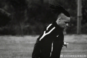 俱乐部对马努的骤然离去深感惋惜,向其家人致以最诚挚的慰问哀悼配图